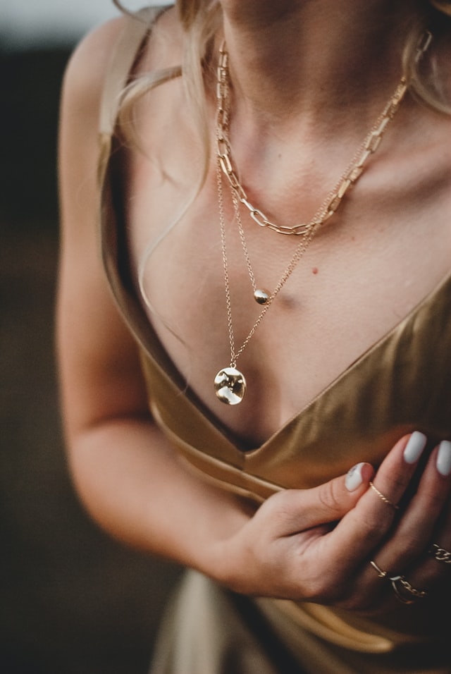 8 Ways to Raise Fund With Your Jewelry