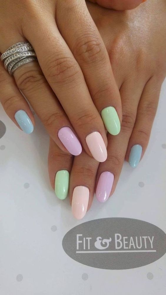 Brighten Your Seasonal Look with These Summer Nails