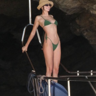 Brighten Your Seasonal Look with These Summer Nail Colours