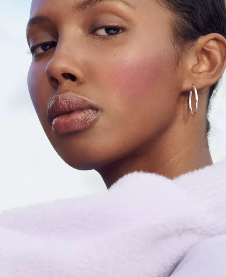 Embrace the Boyfriend Blush Trend This Autumn