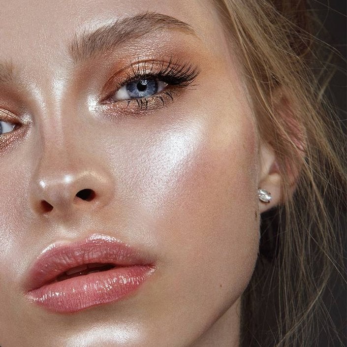 Embrace the Dewy Makeup Trend This Autumn