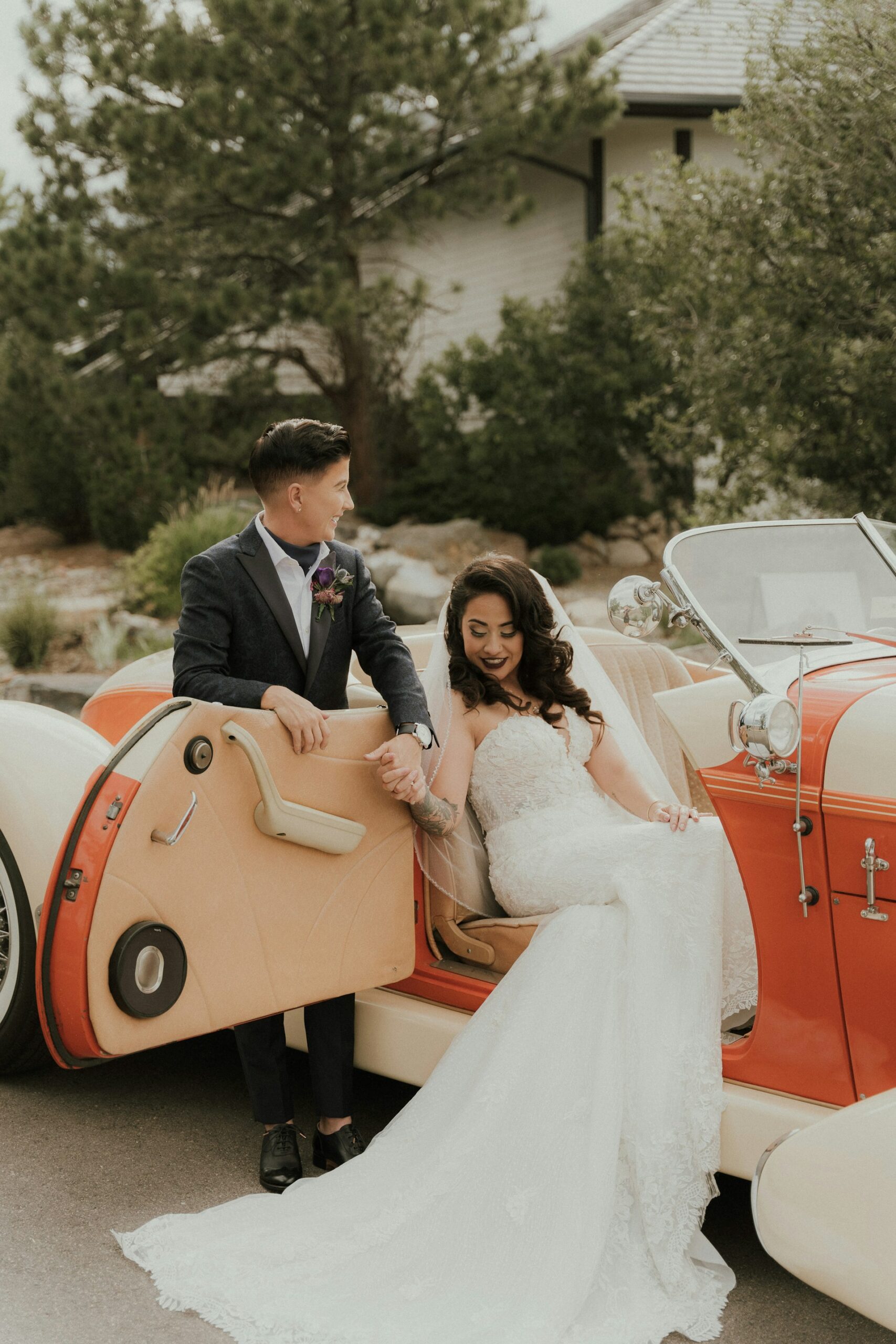 Incorporate Vintage Style Into Your Wedding