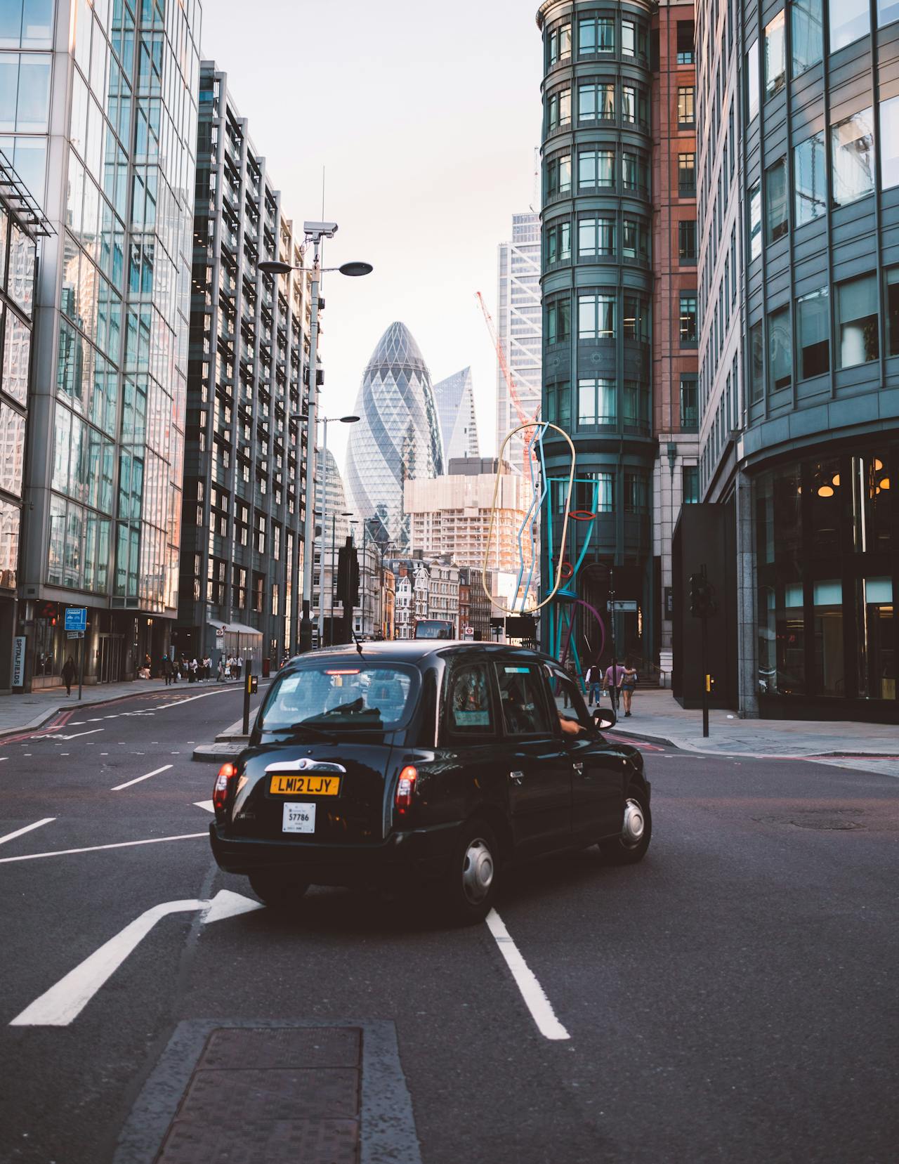 Discovering London Like a Local