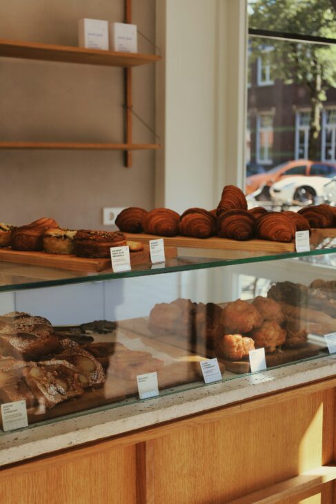Simple tricks for finding authentic food in Amsterdam